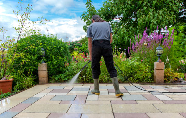 Best Patio and Deck Pressure Washing  in San Jacinto, CA